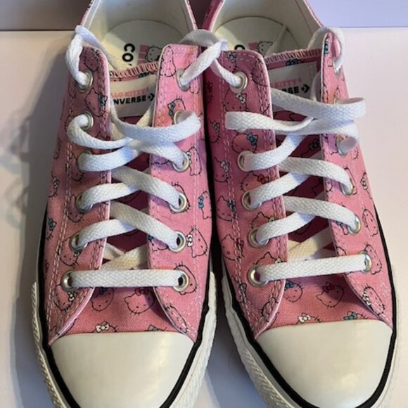 Pink Hello Kitty Converse shoes - Women size 9/Men size 7 - Picture 1 of 6